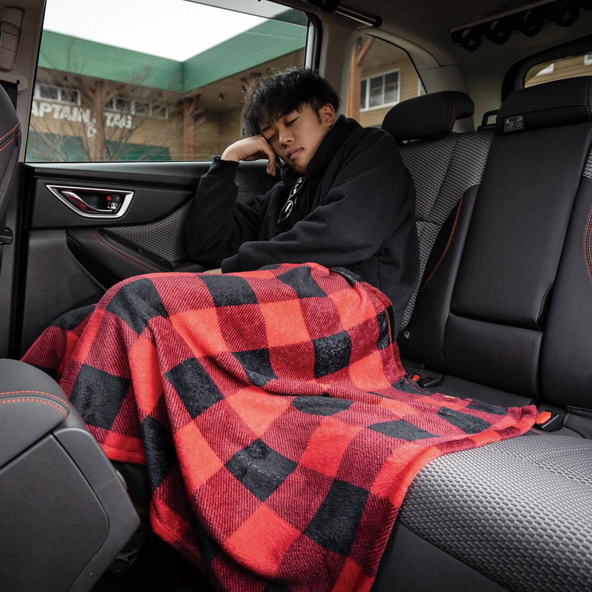 ビヨンドストレージ ブランケットinネックピロー(ハンティング) UP-1070